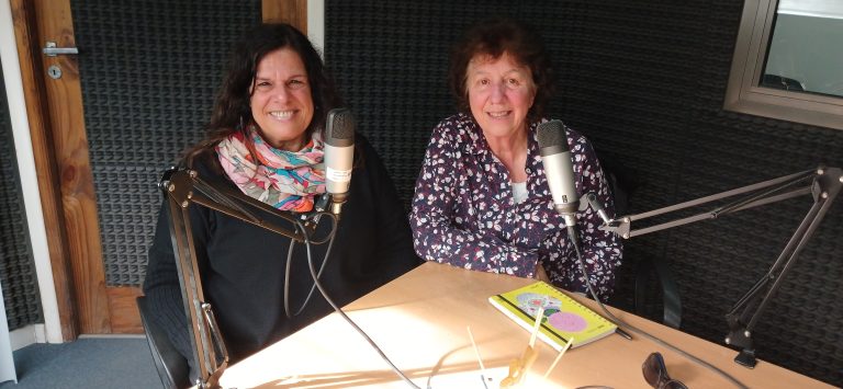 Tesoros a ras del suelo: El libro que revela la belleza oculta de la flora puntana