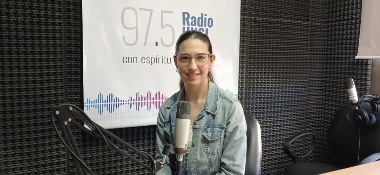 Tu dinero, tus decisiones: herramientas financieras y tecnología para adultos mayores